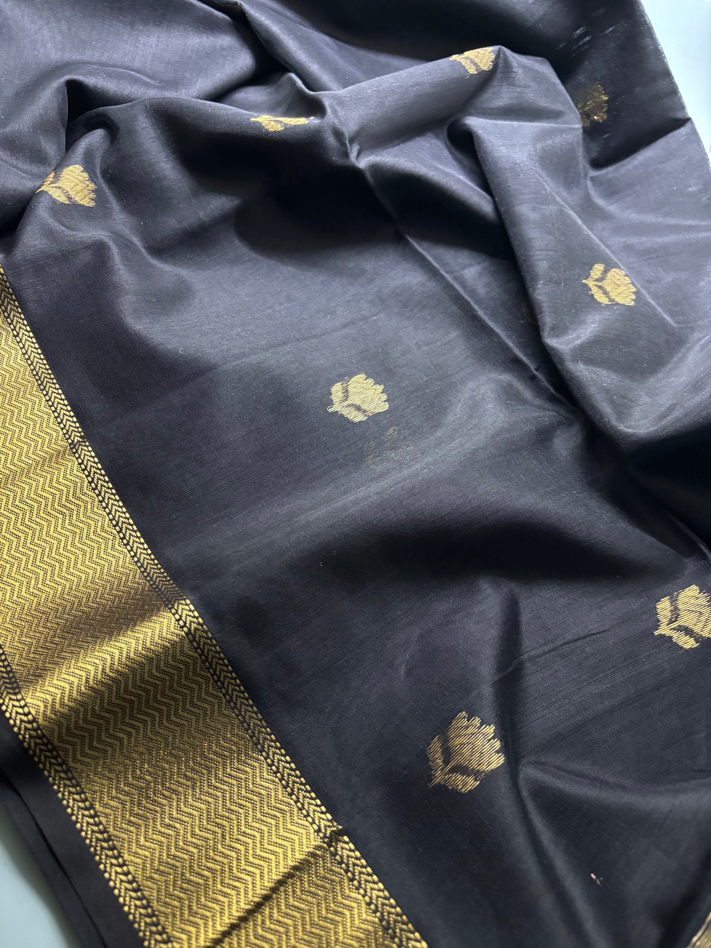 Maheshwari Silk Cotton - Lotus Motif