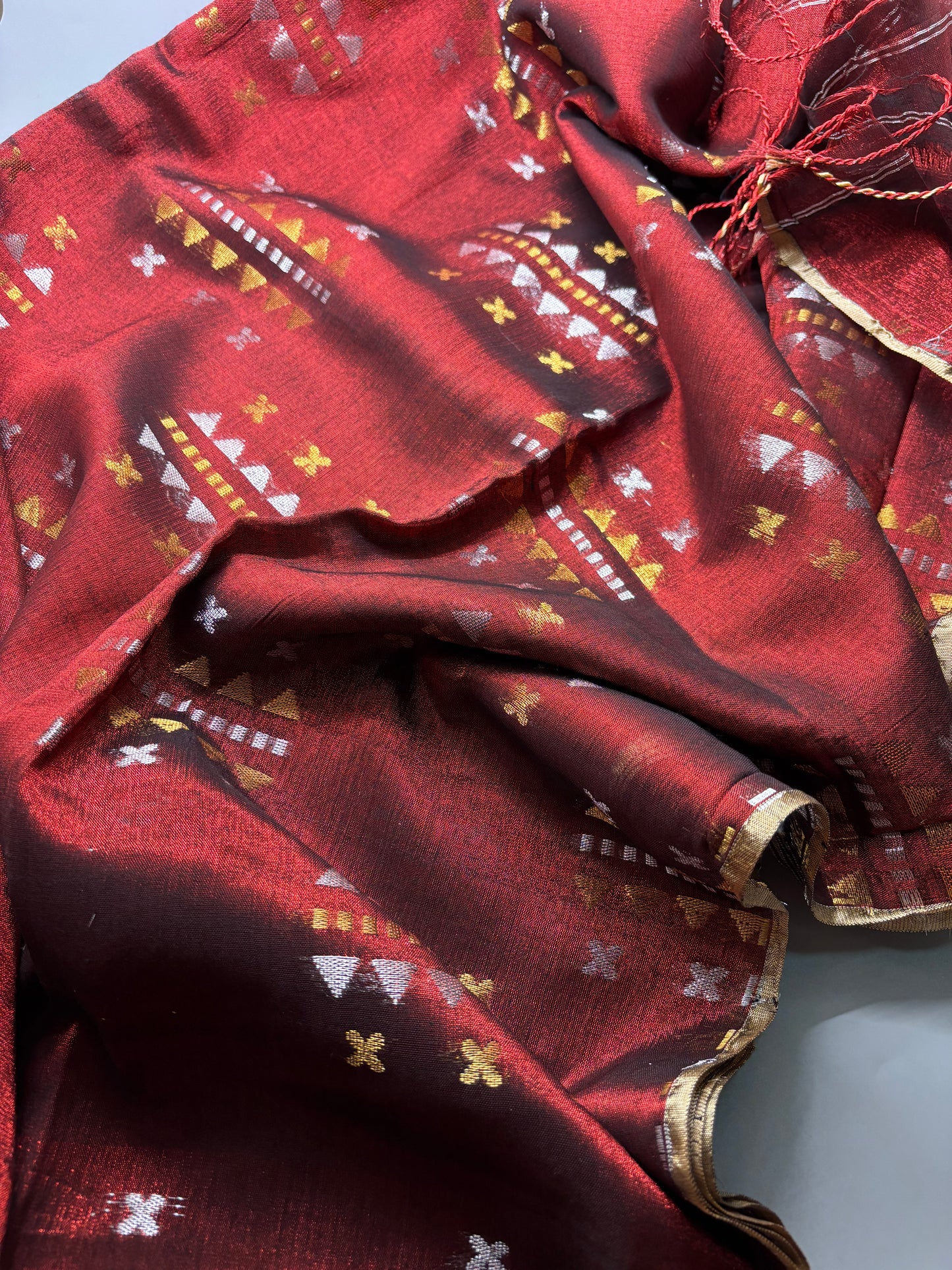 Bengal Tissue Linen - Jamdani Motif