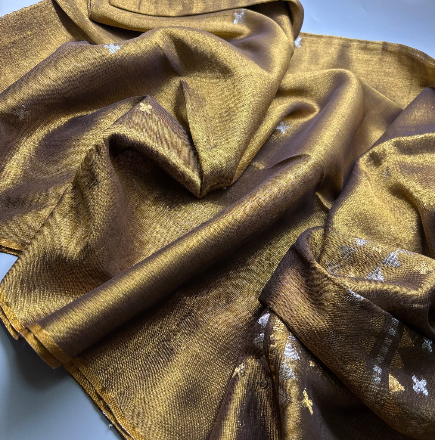 Bengal Tissue Linen - Jamdani Motif