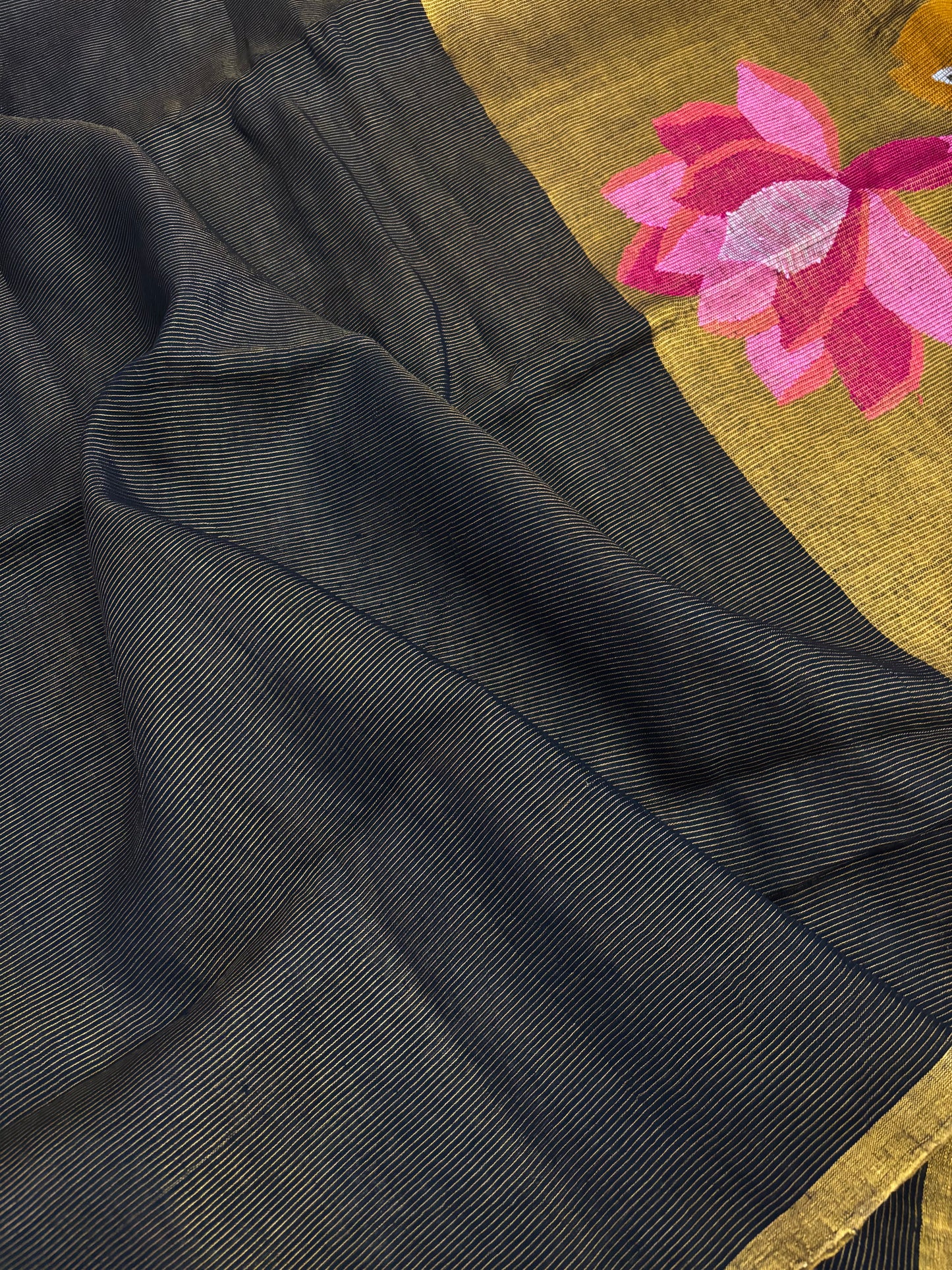 Bengal Linen - Needle Work Jamdani Pallu