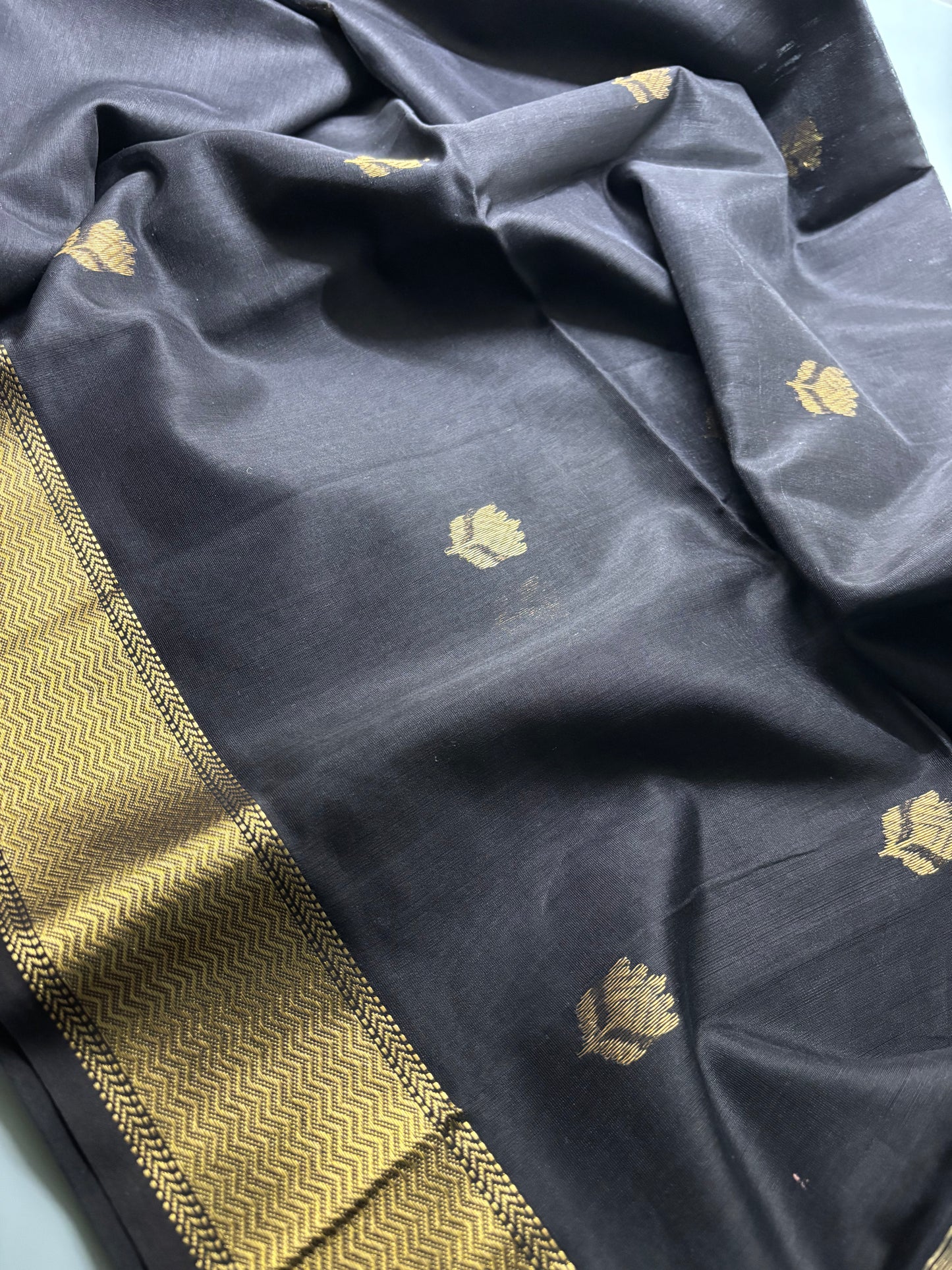 Maheshwari Silk Cotton - Lotus Motif