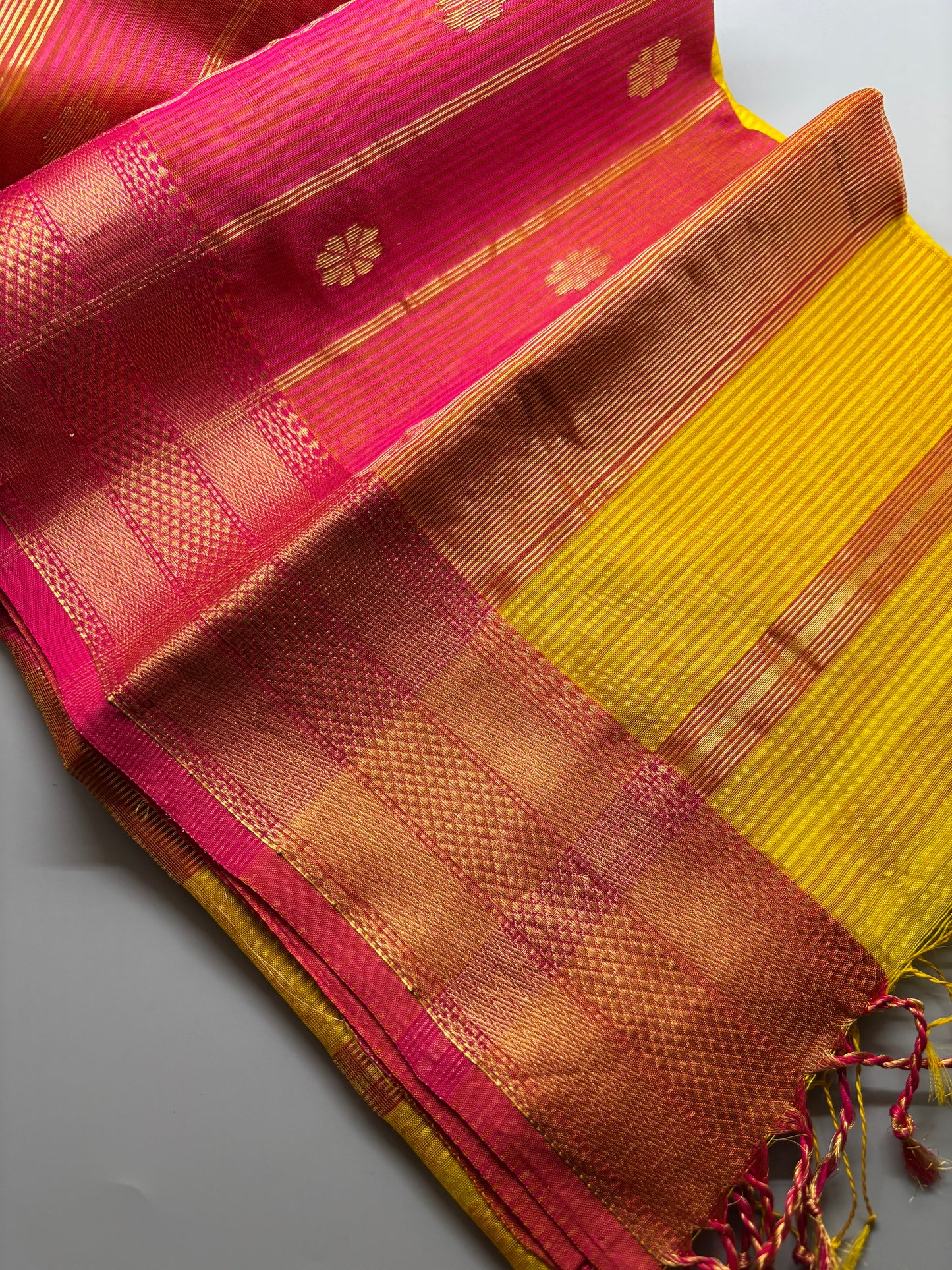 Maheshwari - Garbha Reshmi