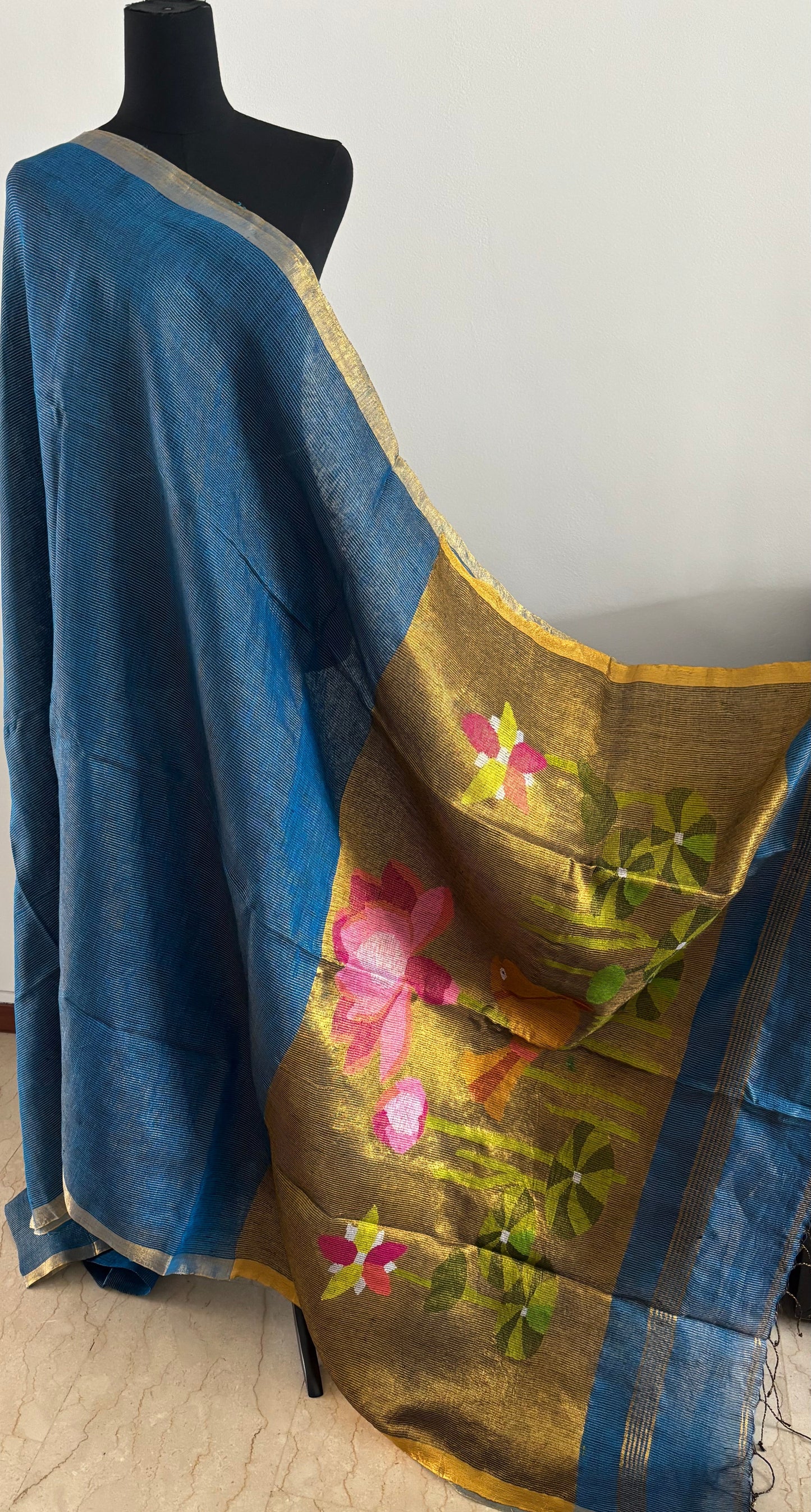 Bengal Linen - Needle Work Jamdani Pallu