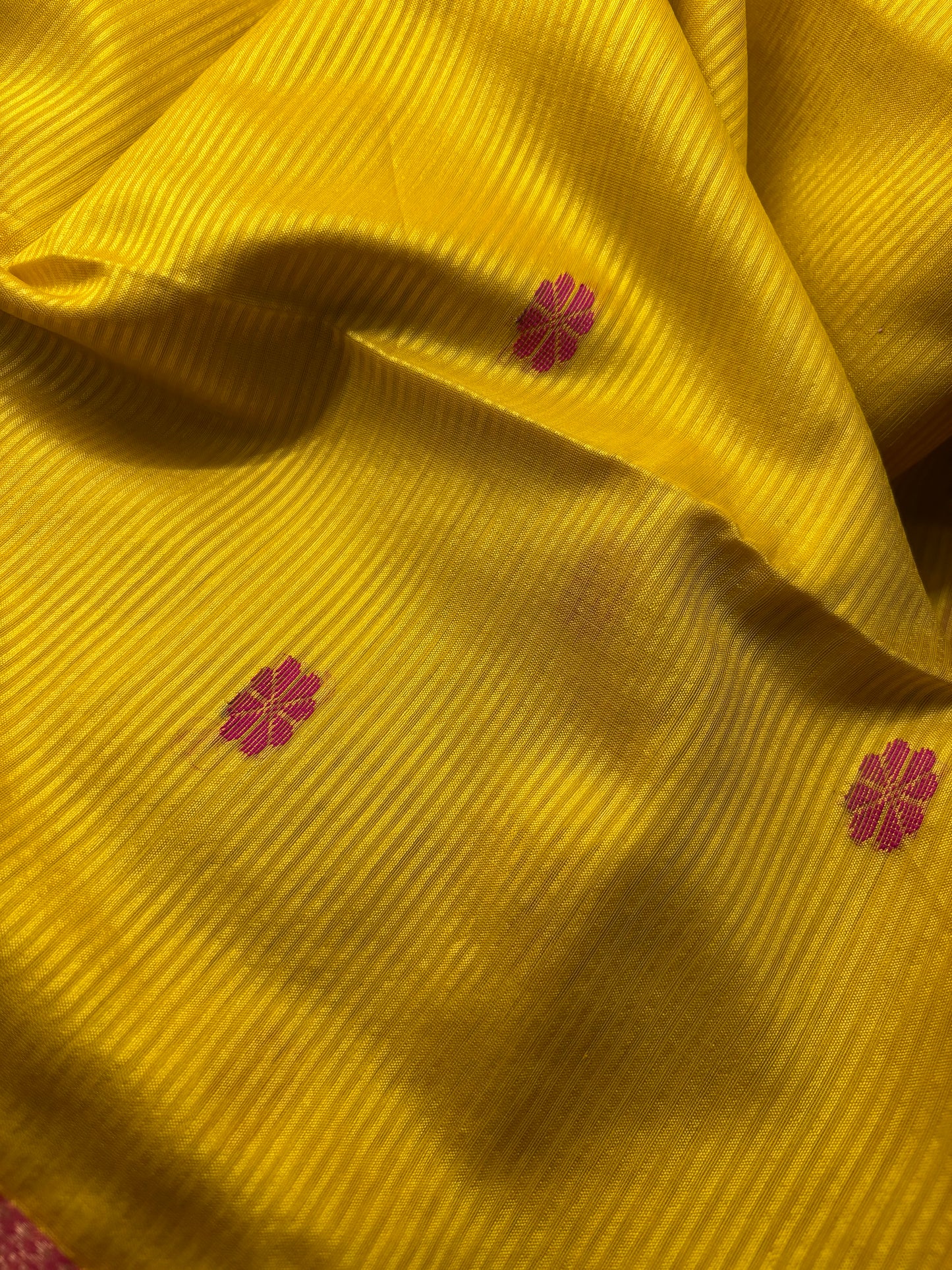 Maheshwari - Garbha Reshmi