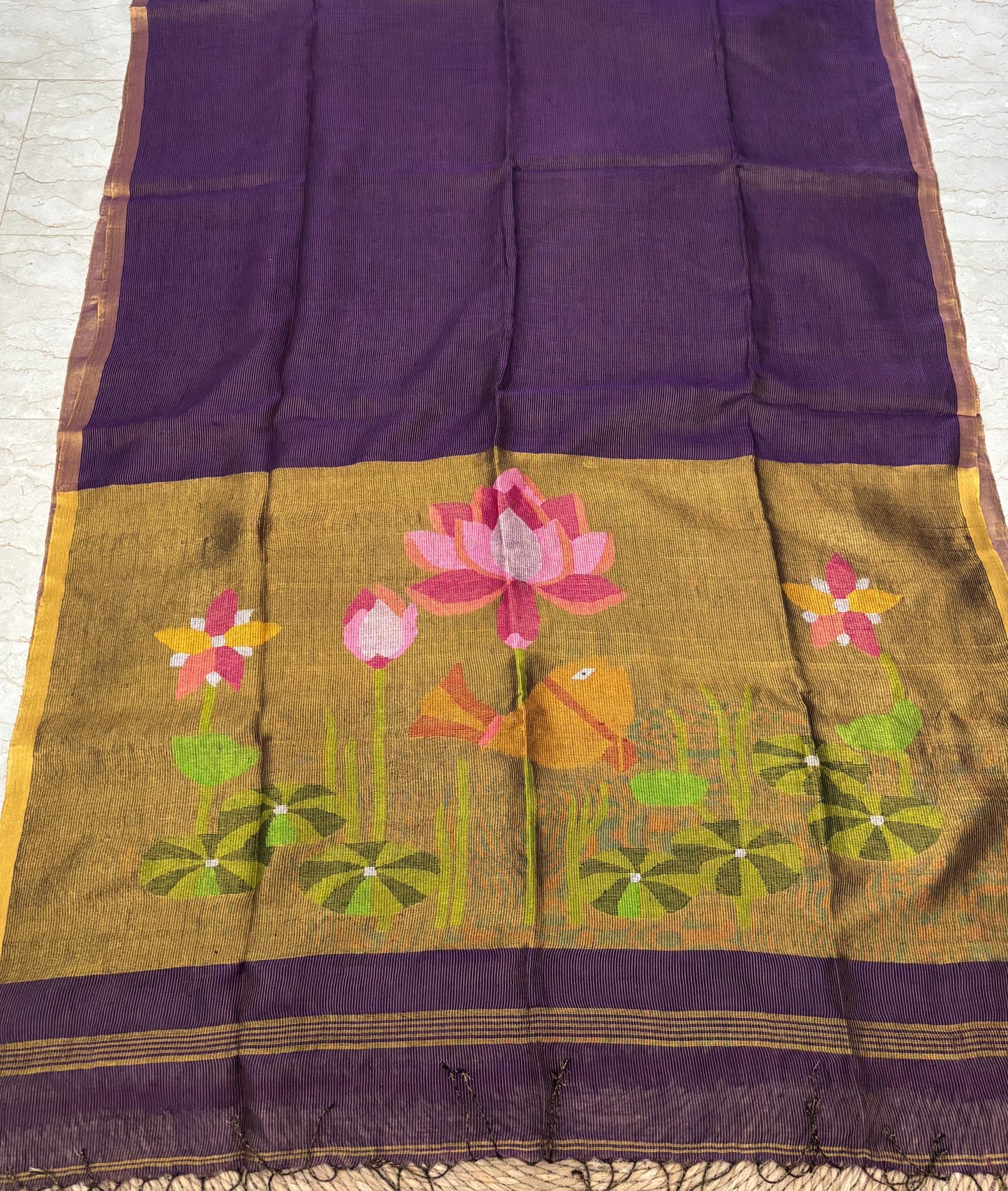 Bengal Linen - Needle Work Jamdani Pallu