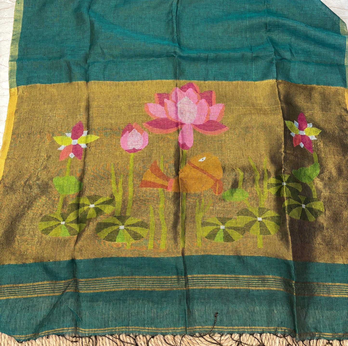 Bengal Linen - Needle Work Jamdani Pallu