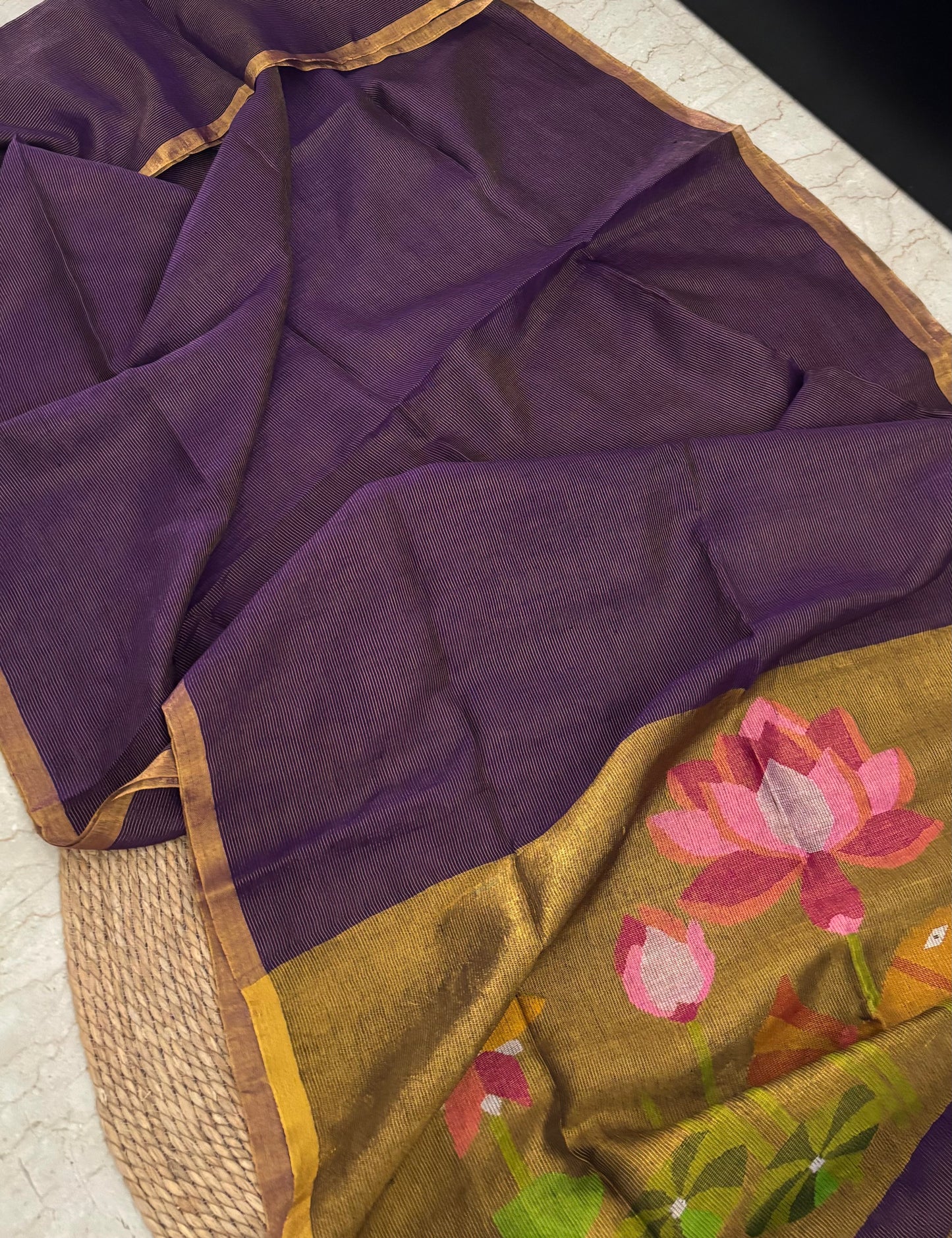 Bengal Linen - Needle Work Jamdani Pallu