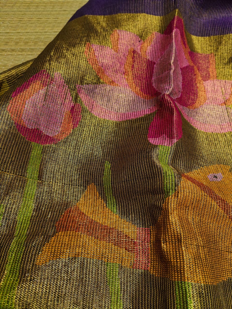 Bengal Linen - Needle Work Jamdani Pallu