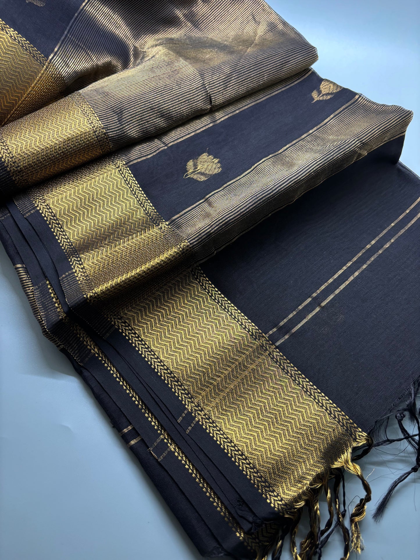 Maheshwari Silk Cotton - Lotus Motif