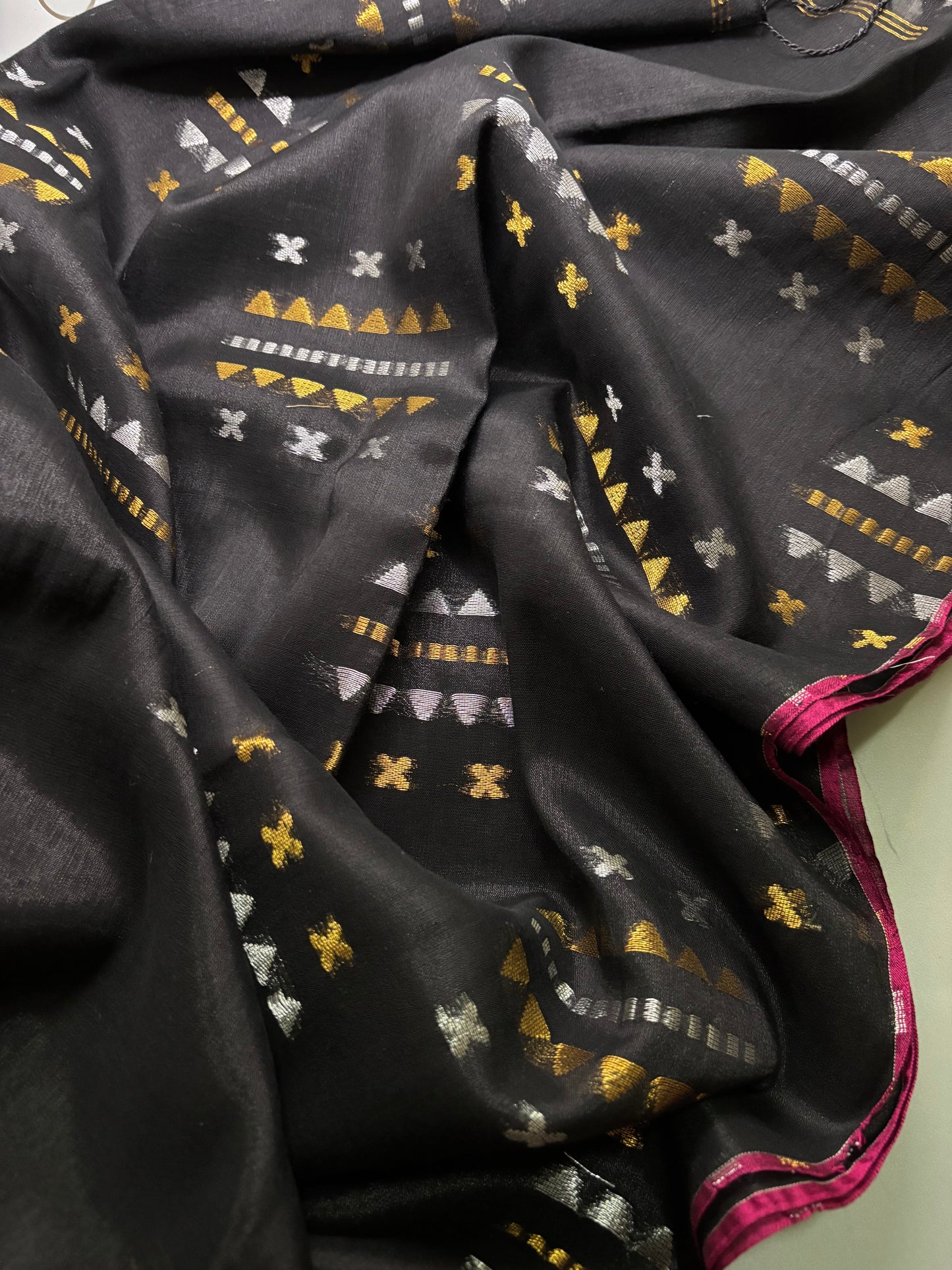 Bengal Tissue Linen - Jamdani Motif