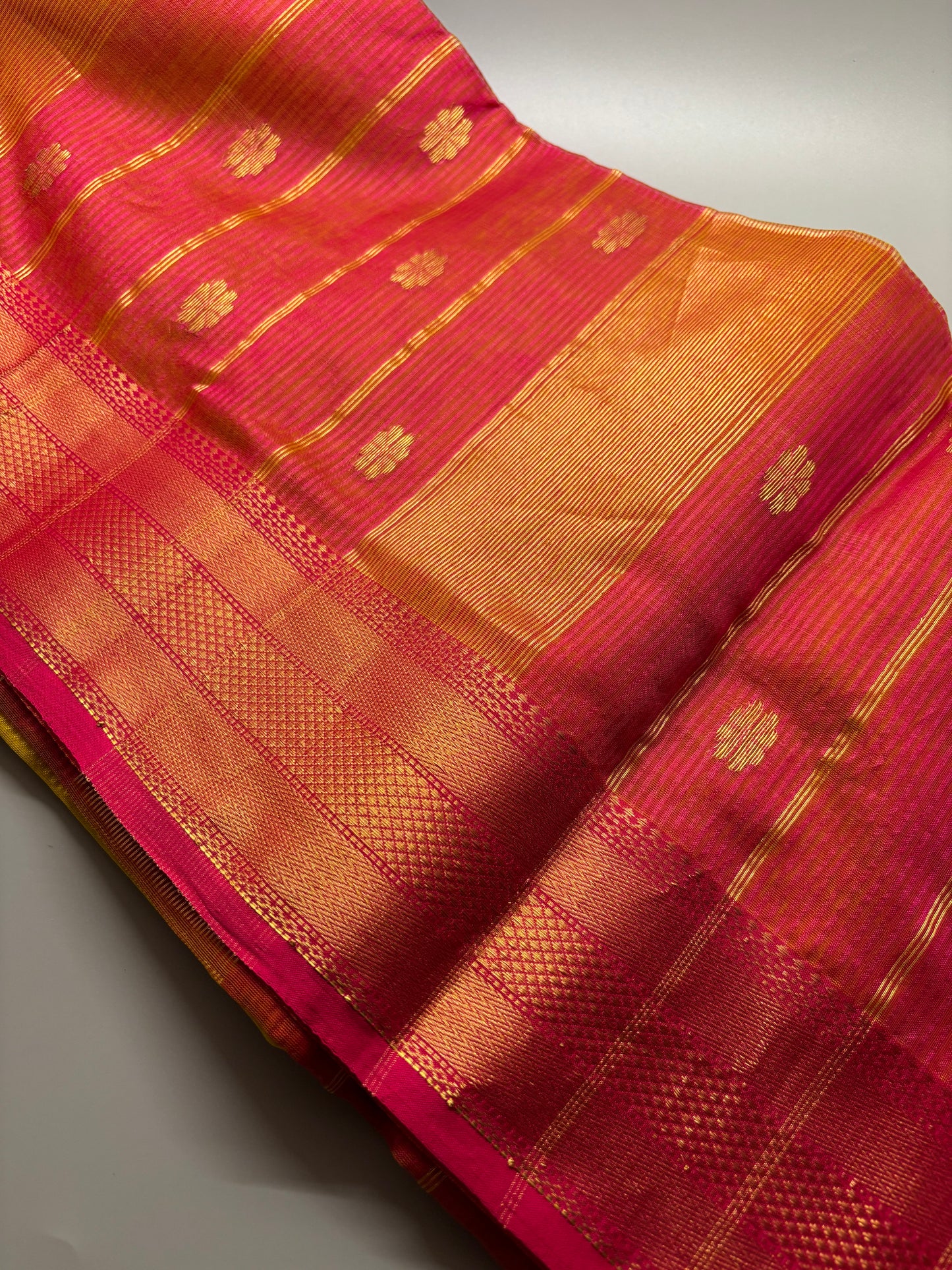 Maheshwari - Garbha Reshmi