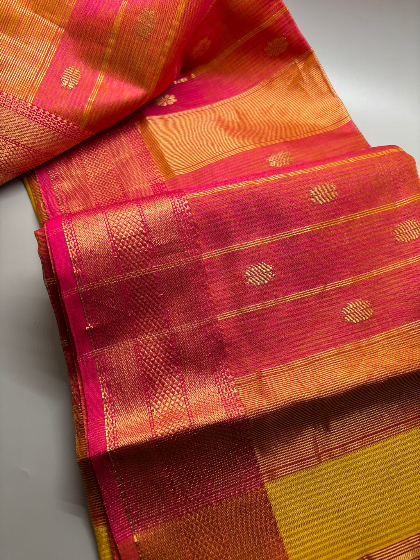 Maheshwari - Garbha Reshmi